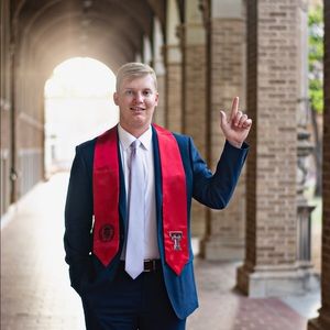 Meet your Posher, Tanner